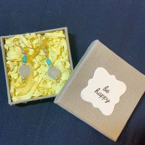 3/$15🍄NWT Dangle Earrings, Gift Box